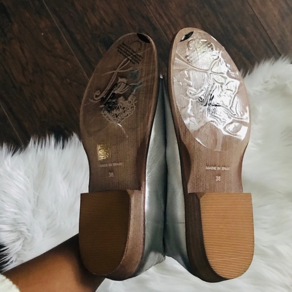 NWOT FP Mont Blanc Metallic Leather Slide Sandal - Picture 7 of 8